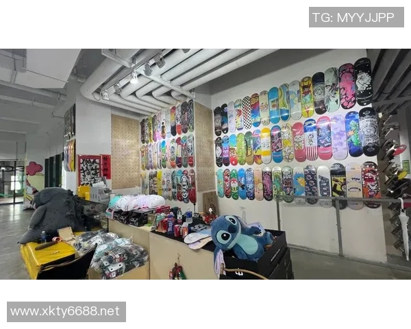 广州滑板队在运动滑板节奏排行榜中荣获第一名展现出色实力与团队精神