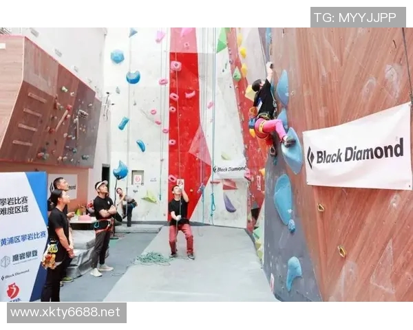 实时新闻攀岩深度探索上海攀岩队的区域防守策略与战术解析 实时新闻攀岩深度探索上海攀岩队的区域防守策略与战术解析